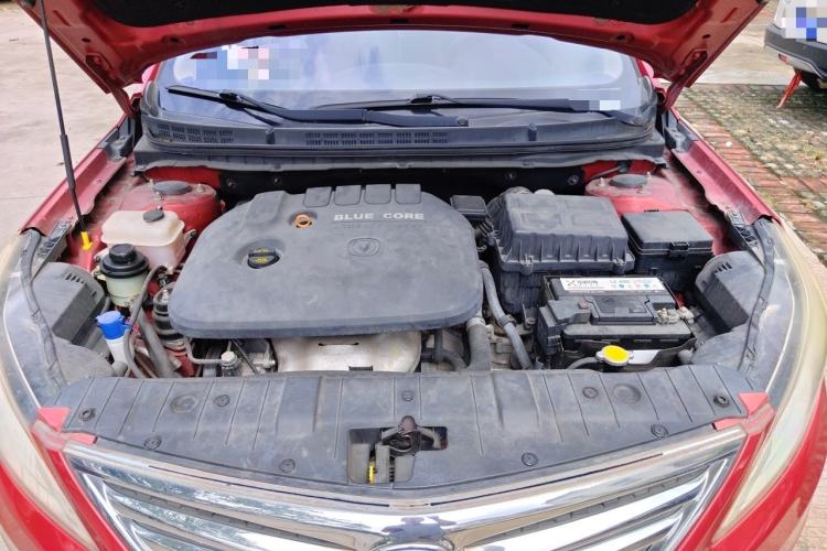 Used CHANGAN Eado 2015 1.6L Manual Luxury Model China V Standard Engine Bay