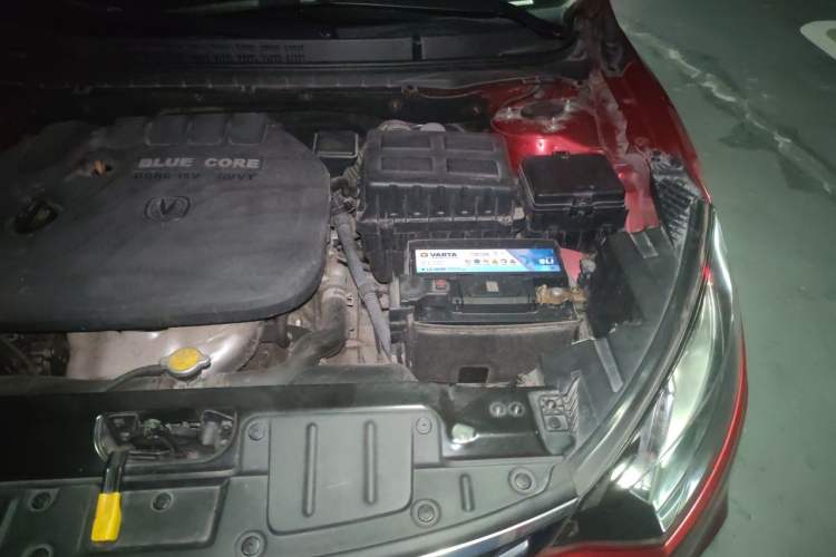 Used CHANGAN Eado 2015 1.6L Automatic Junku Model China IV Standard Engine Bay Left