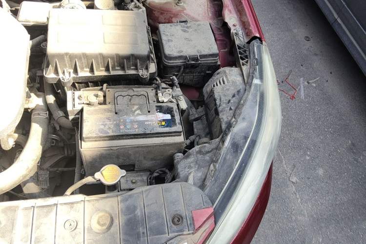 Used CHANGAN Eado 2015 1.6L Manual Elite Model China IV Standard Engine Bay Left