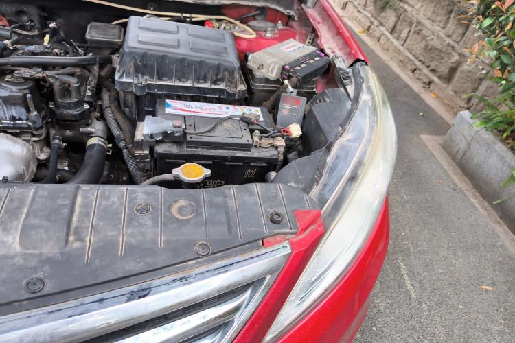 Used CHANGAN Eado 2015 1.6L Automatic Luxury Model Engine Bay Left