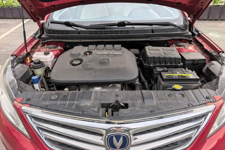 Used CHANGAN Eado 2015 1.6L Manual Luxury Model China V Standard Engine Bay
