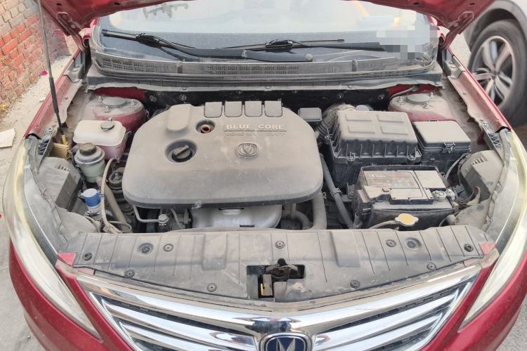 Used CHANGAN Eado 2015 1.6L Manual Luxury Model China V Standard Engine Bay