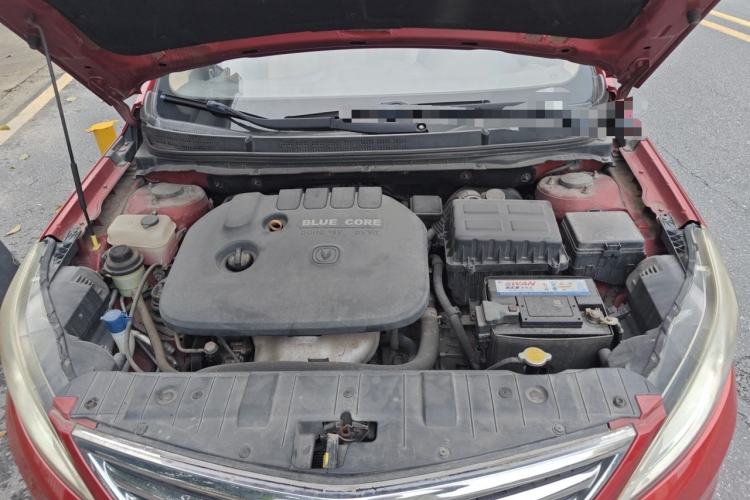 Used CHANGAN Eado 2015 1.6L Manual Luxury Model China IV Standard Engine Bay