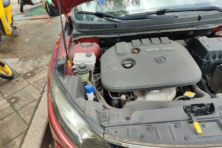 Used CHANGAN Eado 2015 1.6L Automatic Junku Model China IV Standard Engine Bay Right
