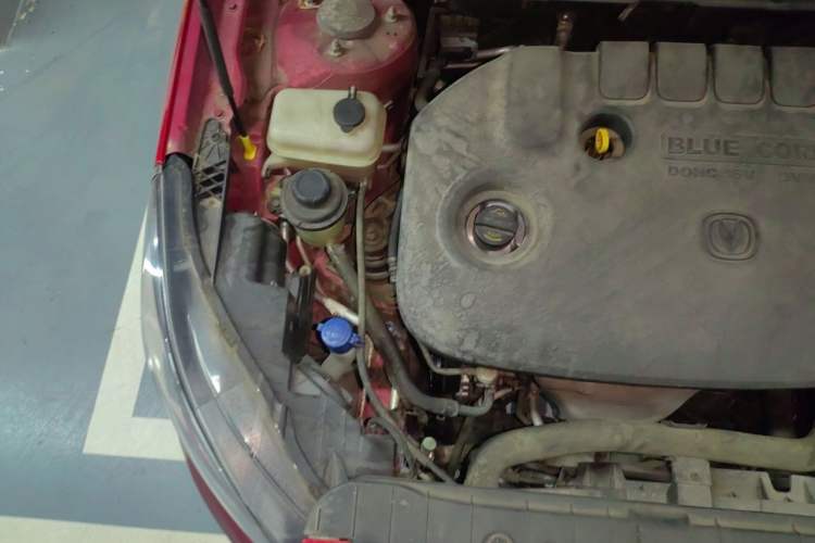 Used CHANGAN Eado 2015 1.6L Automatic Luxury Model Engine Bay Right