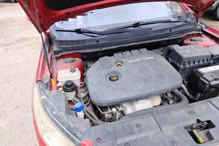 Used CHANGAN Eado 2015 1.6L Manual Luxury Model China V Standard Engine Bay Right