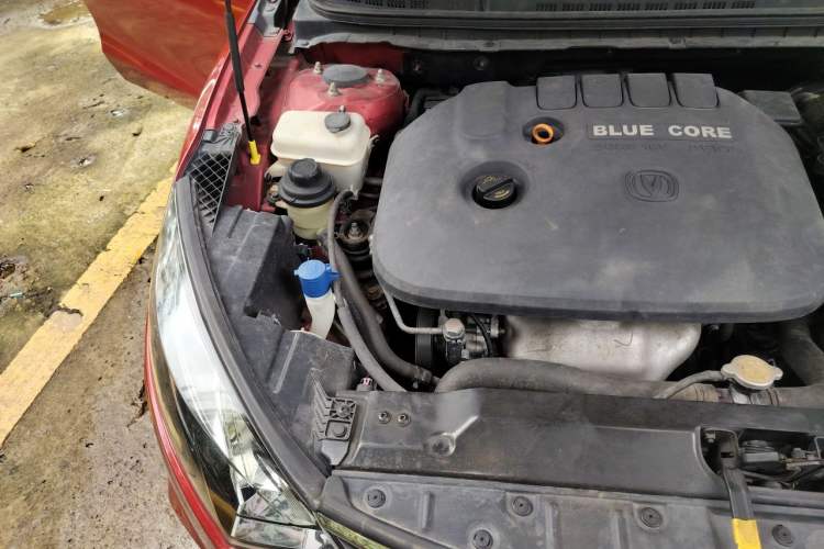 Used CHANGAN Eado 2015 1.6L Manual Junku Model China V Standard Engine Bay Right