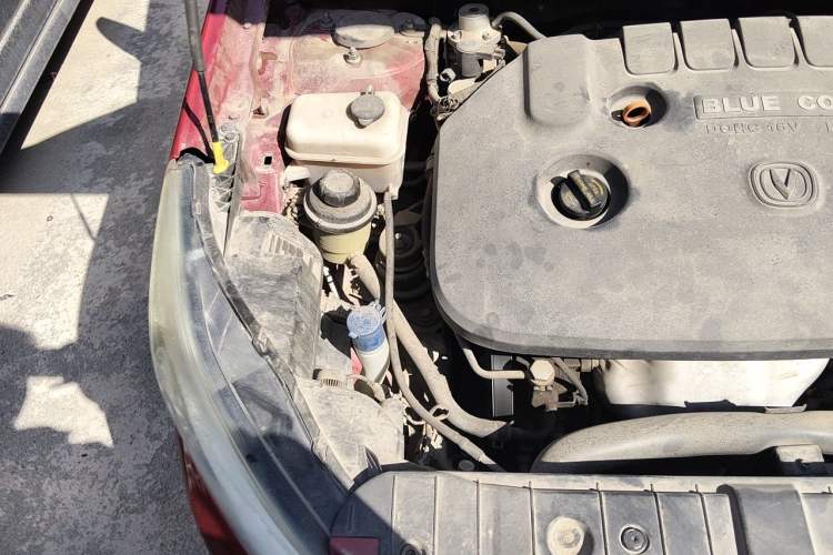 Used CHANGAN Eado 2015 1.6L Manual Elite Model China IV Standard Engine Bay Right