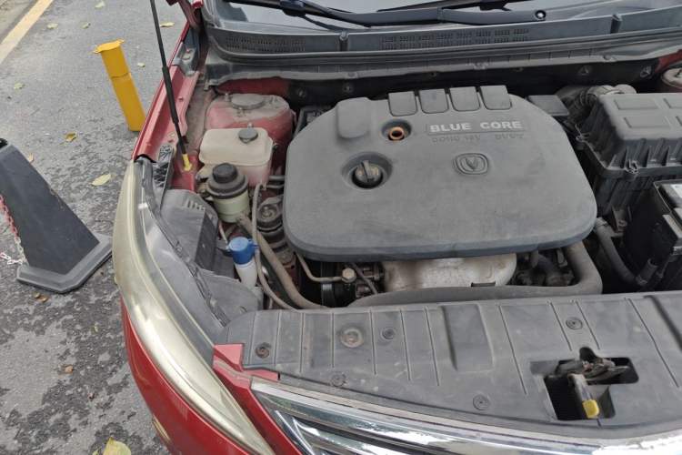 Used CHANGAN Eado 2015 1.6L Manual Luxury Model China IV Standard Engine Bay Right
