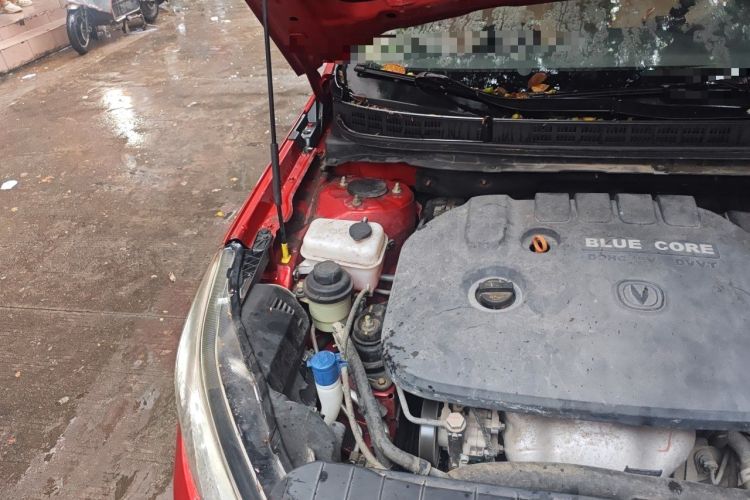 Used CHANGAN Eado 2015 1.6L Manual Flagship Model Engine Bay Right