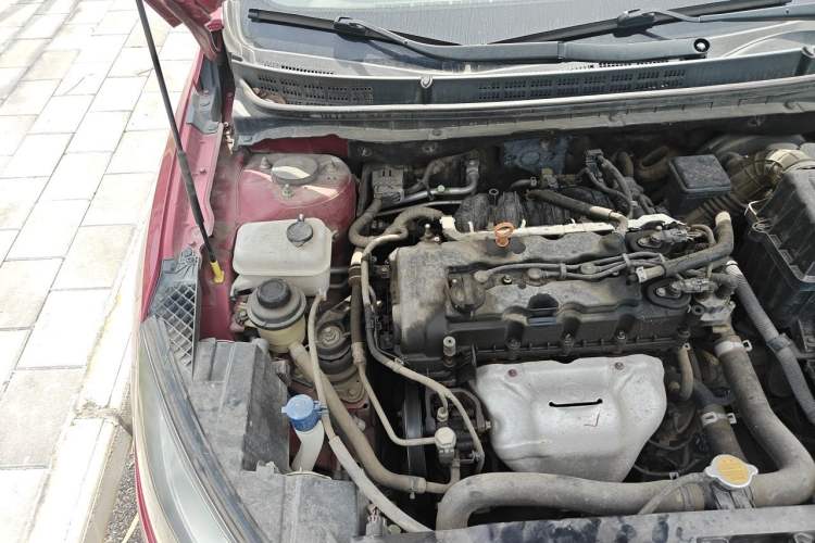 Used CHANGAN Eado 2015 1.6L Manual Junku Model China IV Standard Engine Bay Right