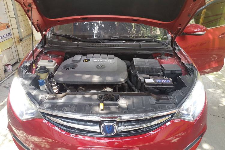 Used CHANGAN Eado 2015 1.6L Automatic Junku Model China IV Standard Engine Bay