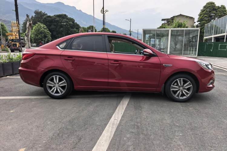 Used CHANGAN Eado 2015 1.6L Manual Luxury Model China V Standard Exterior 6