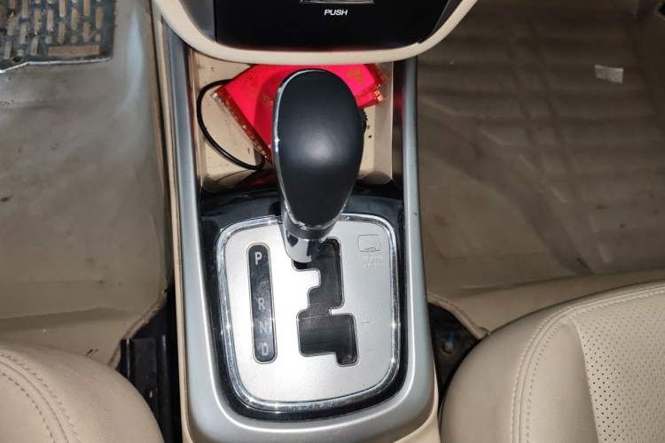 Used CHANGAN Eado 2015 1.6L Automatic Luxury Model Gear Lever