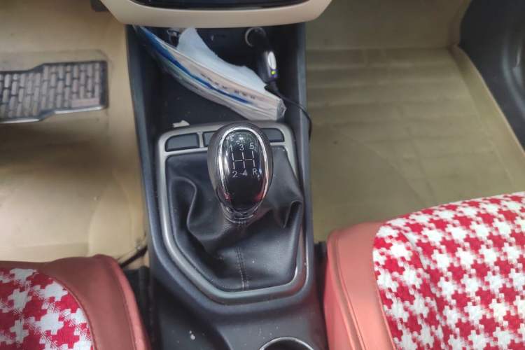 Used CHANGAN Eado 2015 1.6L Manual Elite Model China IV Standard Gear Lever