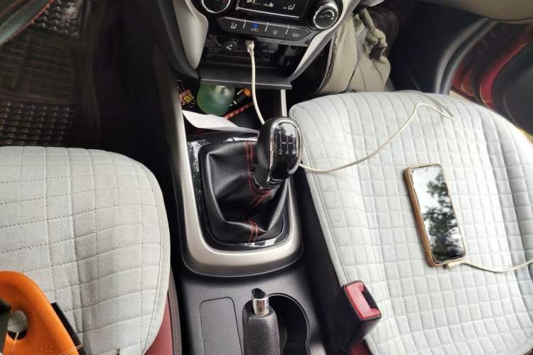 Used CHANGAN Eado 2015 1.6L Manual Junku Model China V Standard Gear Lever