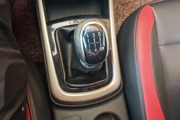 Used CHANGAN Eado 2015 1.6L Manual Junku Model China V Standard Gear Lever