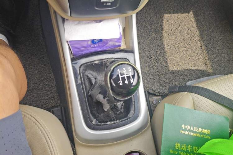 Used CHANGAN Eado 2015 1.6L Manual Luxury Model China IV Standard Gear Lever