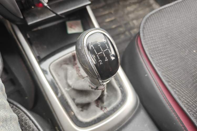 Used CHANGAN Eado 2015 1.6L Manual Junku Model China IV Standard Gear Lever