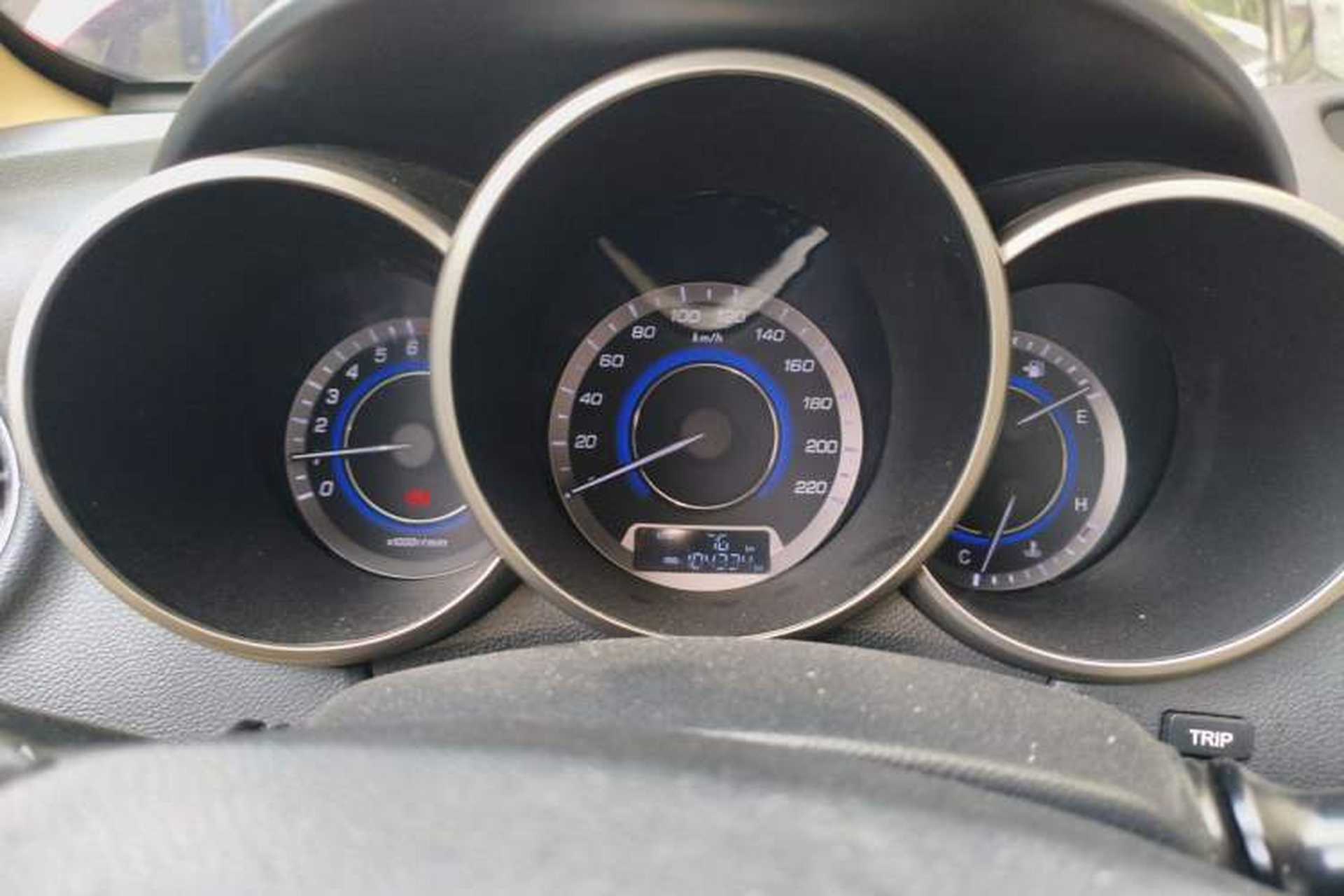 Used CHANGAN Eado 2015 1.6L Manual Luxury Model China IV Standard Instrument Cluster