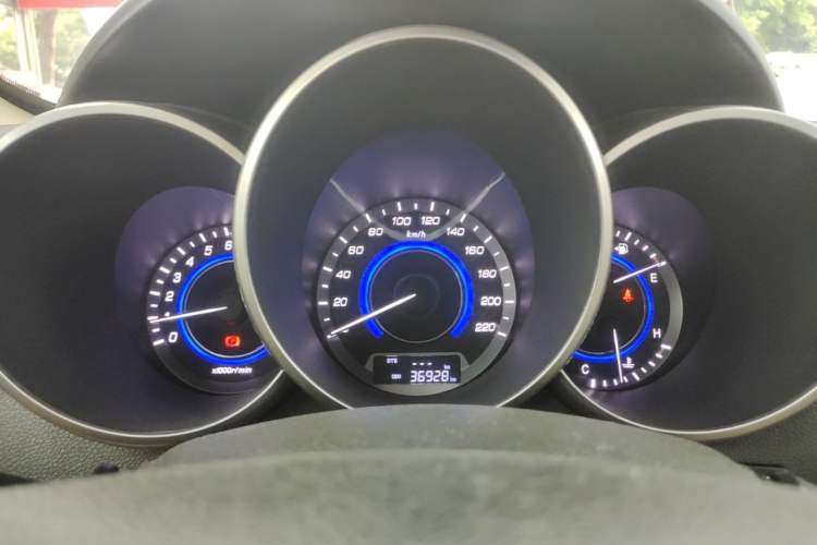 Used CHANGAN Eado 2015 1.6L Manual Luxury Model China V Standard Instrument Cluster