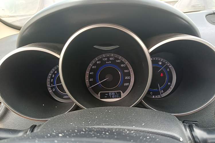 Used CHANGAN Eado 2015 1.6L Manual Luxury Model China V Standard Instrument Cluster