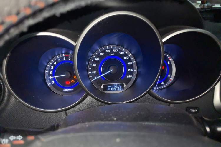 Used CHANGAN Eado 2015 1.6L Manual Luxury Model China IV Standard Instrument Cluster