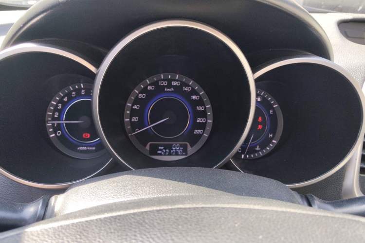 Used CHANGAN Eado 2015 1.6L Manual Elite Model China IV Standard Instrument Cluster