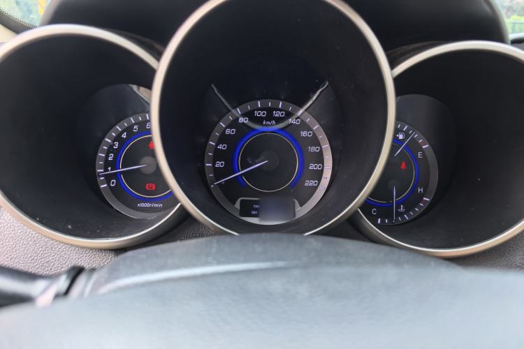 Used CHANGAN Eado 2015 1.6L Manual Luxury Model China V Standard Instrument Cluster