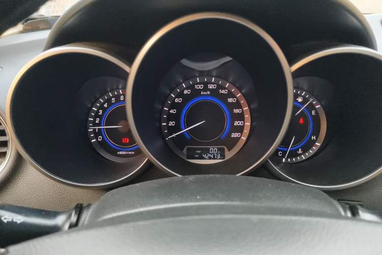 Used CHANGAN Eado 2015 1.6L Manual Luxury Model China V Standard Instrument Cluster