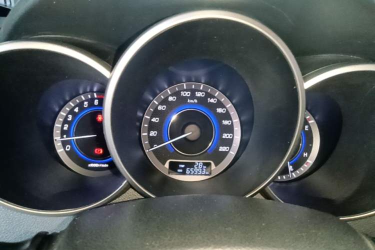 Used CHANGAN Eado 2015 1.6L Manual Luxury Model China V Standard Instrument Cluster
