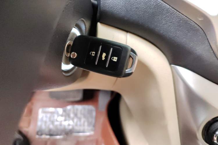 Used CHANGAN Eado 2015 1.6L Automatic Luxury Model Interior 1