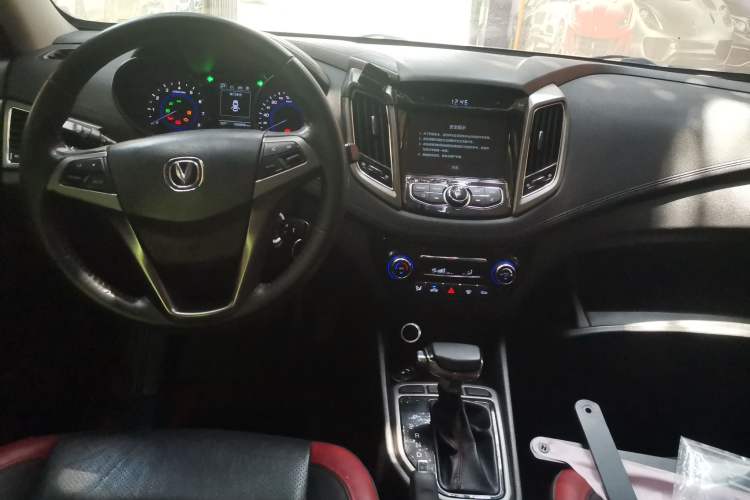 Used CHANGAN Eado 2015 1.6L Automatic Junku Model China IV Standard Interior 2