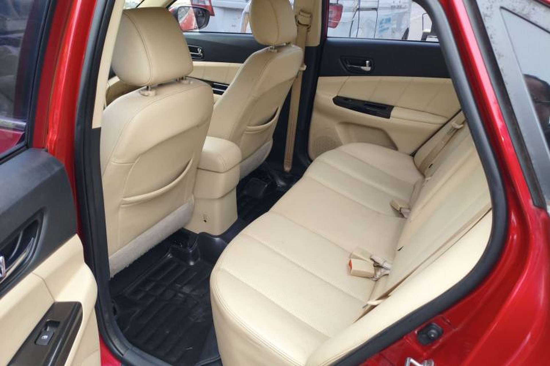 Used CHANGAN Eado 2015 1.6L Manual Luxury Model China V Standard Interior 4