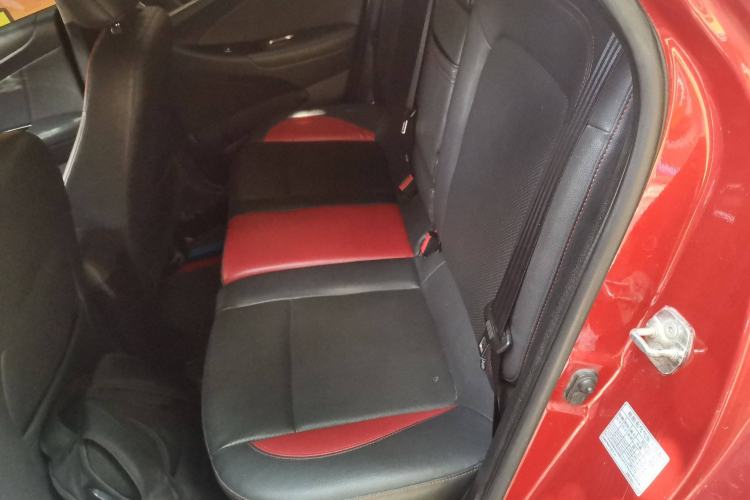 Used CHANGAN Eado 2015 1.6L Automatic Junku Model China IV Standard Interior 4