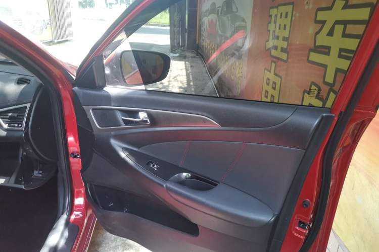 Used CHANGAN Eado 2015 1.6L Automatic Junku Model China IV Standard Interior 5