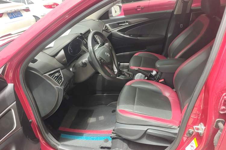 Used CHANGAN Eado 2015 1.6L Automatic Junku Model China IV Standard Left Front Seat