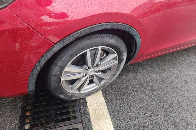 Used CHANGAN Eado 2015 1.6L Automatic Junku Model China IV Standard Left Front Wheel Hub