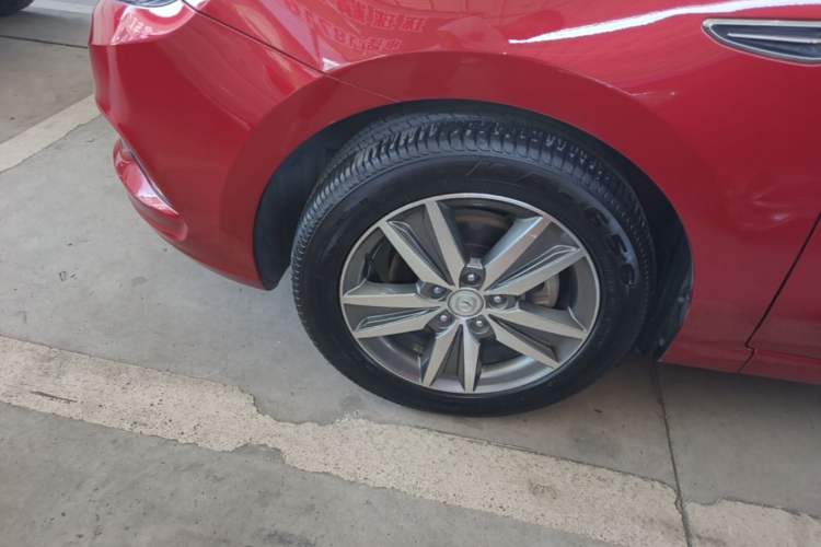 Used CHANGAN Eado 2015 1.6L Automatic Luxury Model Left Front Wheel Hub