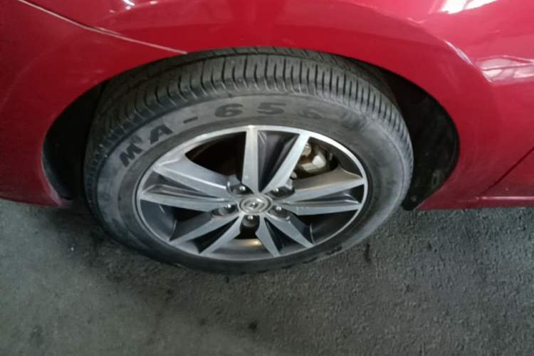 Used CHANGAN Eado 2015 1.6L Manual Luxury Model China V Standard Left Front Wheel Hub