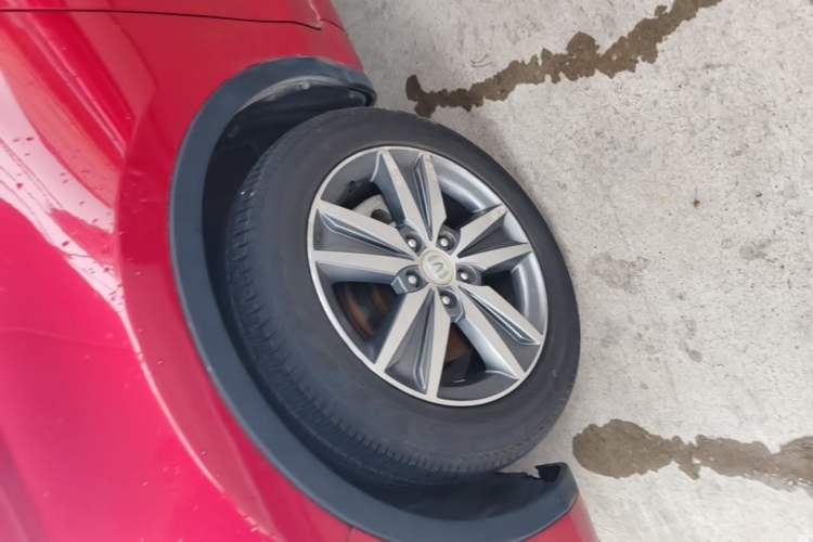 Used CHANGAN Eado 2015 1.6L Automatic Junku Model China IV Standard Left Front Wheel Hub