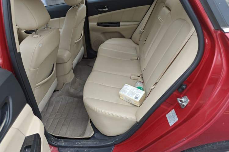 Used CHANGAN Eado 2015 1.6L Manual Luxury Model China IV Standard Left Rear Seat