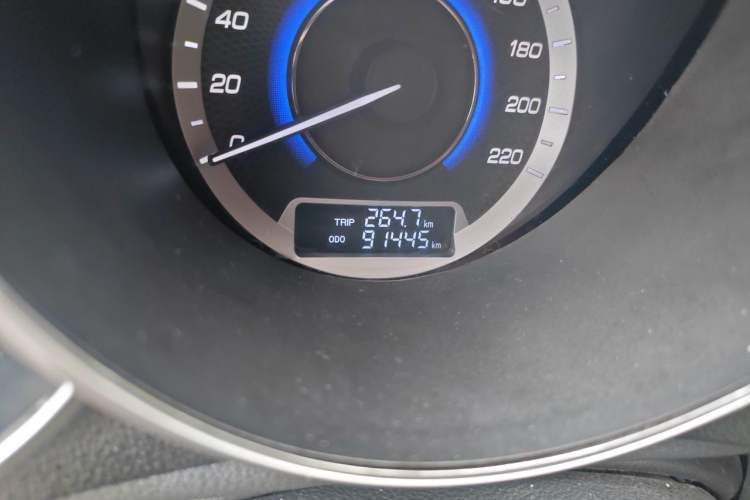Used CHANGAN Eado 2015 1.6L Manual Junku Model China IV Standard Odometer Close Up