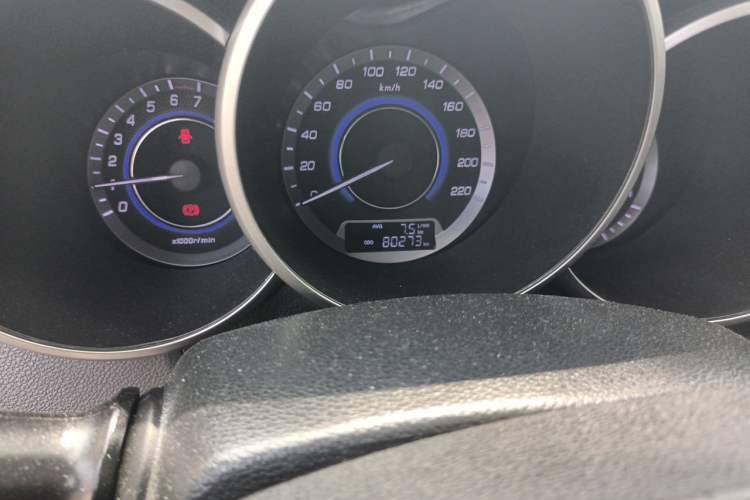 Used CHANGAN Eado 2015 1.6L Manual Junku Model China V Standard Odometer Close Up