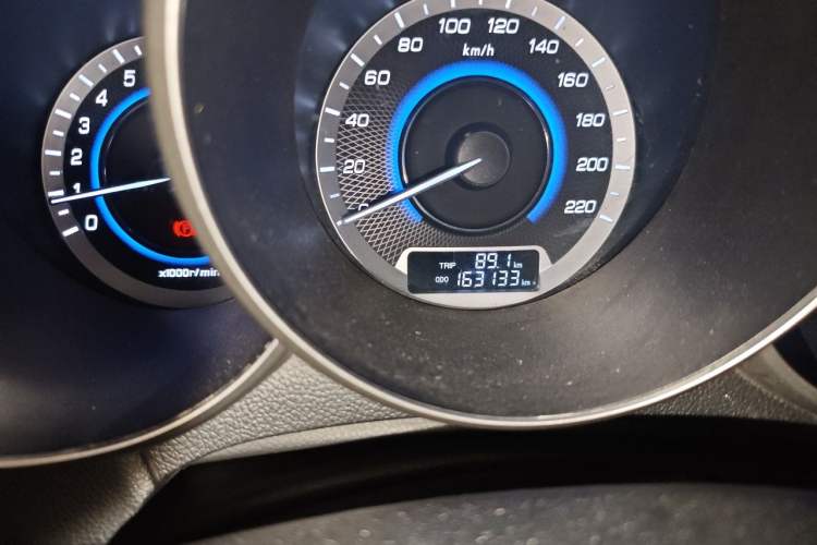 Used CHANGAN Eado 2015 1.6L Manual ZhiKu Model China IV Standard Odometer Close Up