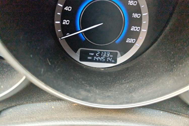 Used CHANGAN Eado 2015 1.6L Manual Flagship Model Odometer Close Up