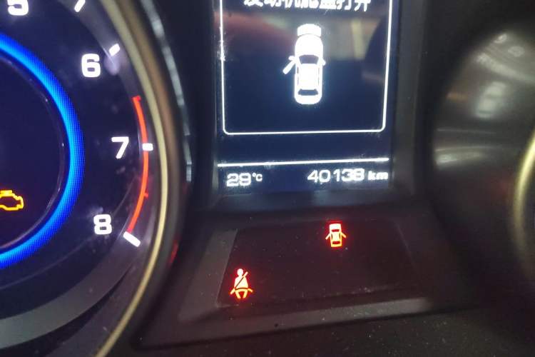 Used CHANGAN Eado 2015 1.6L Manual Elite Model China IV Standard Odometer Close Up