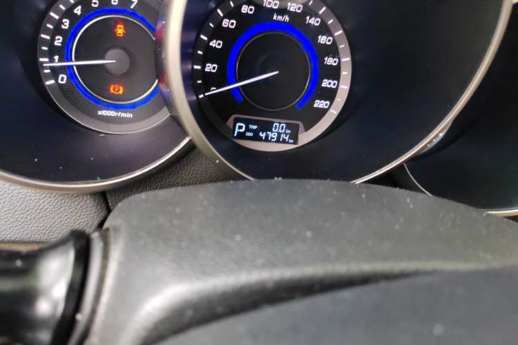 Used CHANGAN Eado 2015 1.6L Automatic Luxury Model Odometer Close Up