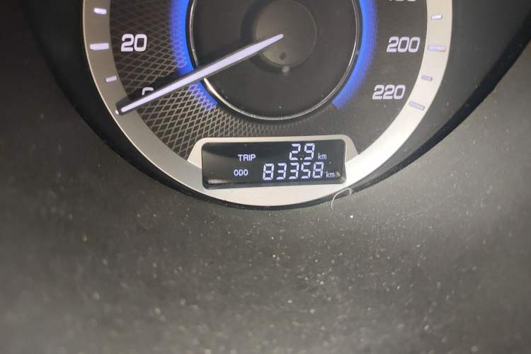 Used CHANGAN Eado 2015 1.6L Manual Luxury Model China V Standard Odometer Close Up