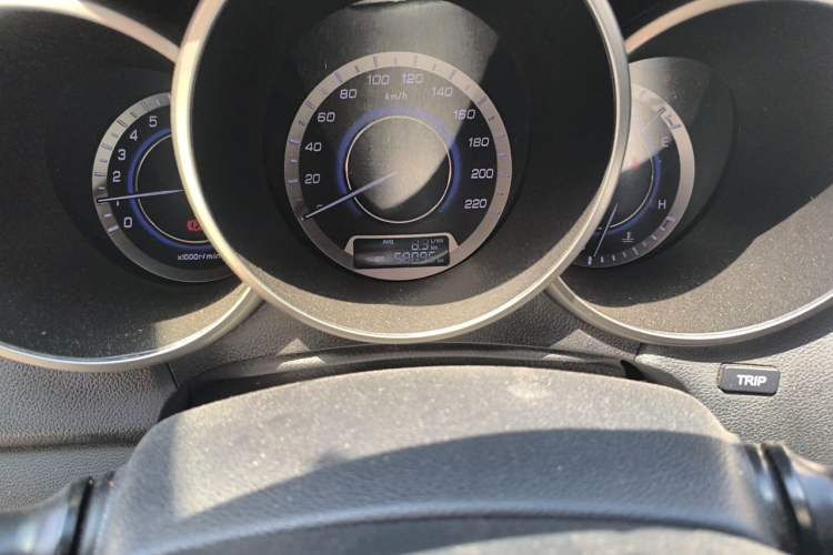 Used CHANGAN Eado 2015 1.6L Manual Junku Model China IV Standard Odometer Close Up